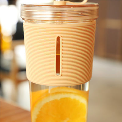 Copo de escritório reutilizável sem BPA de 700 ml de plástico com tampa e palha logotipo personalizado