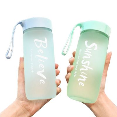 600ml Creative Frosted Water Cup Garrafa de plástico ecológico para atividades ao ar livre