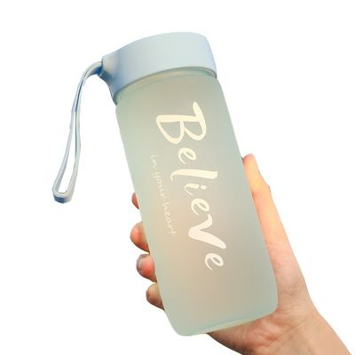 600ml Creative Frosted Water Cup Garrafa de plástico ecológico para atividades ao ar livre