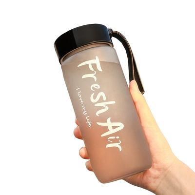 600ml Creative Frosted Water Cup Garrafa de plástico ecológico para atividades ao ar livre