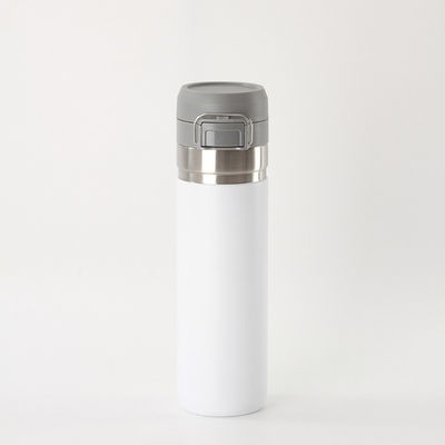 Garrafa de água de aço inoxidável isolada a vácuo de 700 ml para bebidas quentes e frias