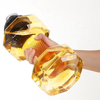 2.2L garrafa de água em forma de halterofil para exercícios físicos Grande capacidade e sustentável