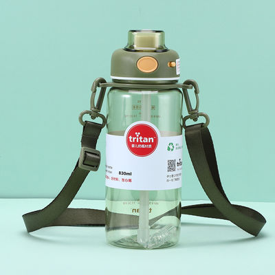 700 ml e 830 ml Gym Gallon Sport garrafa de água com marcador de tempo livre de BPA Tritano plástico reutilizável