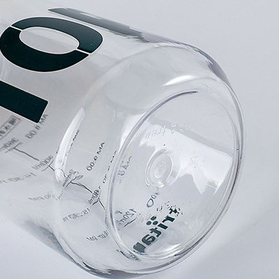 Tipo de palha Eco-friendly Bpa Free Tritan Sports Bottle com marcador de tempo e mão para viagens esportivas ao ar livre