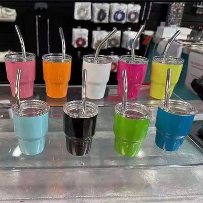 2 onças coloridas de garrafa de água de aço inoxidável Mini lindo copo de bolso com palha para a festa