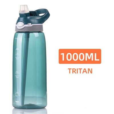 Mantenha-se hidratado com esta garrafa de água sem BPA de 1 litro.