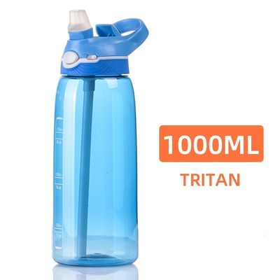Mantenha-se hidratado com esta garrafa de água sem BPA de 1 litro.