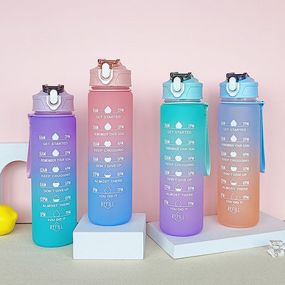 Garrafa de água de Tritão com marcador de tempo 900Ml Bpa Cor Gradiente Livre para esportes ao ar livre