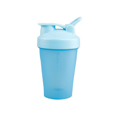 Garrafa de água potável de plástico PE sem BPA com logotipo personalizado e misturador