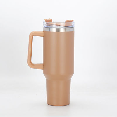 Garrafa de água isolada esportiva portátil à prova de vazamento com capacidade de 40 oz e design moderno