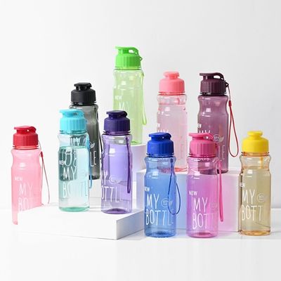 Garrafa de água transparente de plástico PET de 500 ml personalizada para hidratação ao ar livre