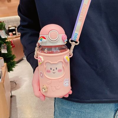 620ml portátil 3D autocolante garrafa de água plástica garrafa de urso fofinho para crianças e estudantes