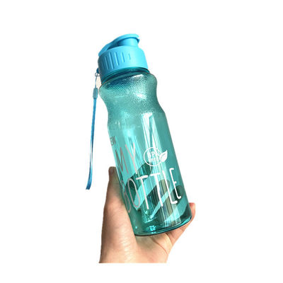 Viagem autônoma Garrafa de água sem BPA de 500 ml com tampa à prova de vazamento e material transparente