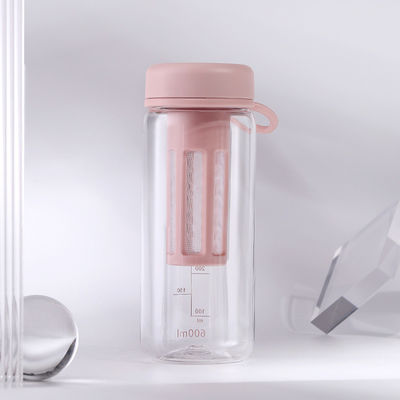 450 ml 600 ml garrafa de água de plástico transparente e livre de BPA Tritano com balança para ginásio