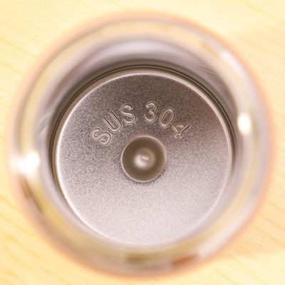 Frascos de vácuo termozes Copo isolado de pequena capacidade com design criativo de grãos de madeira