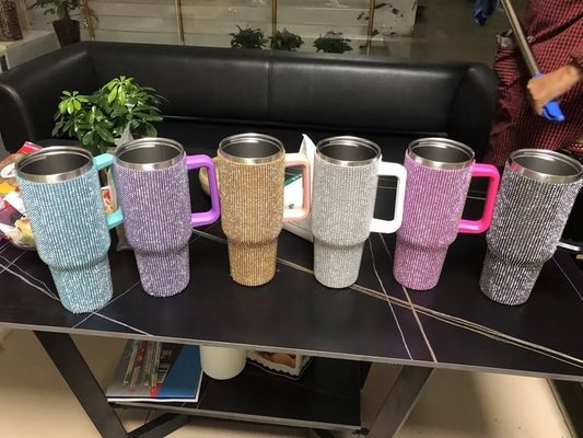 Copo de parede dupla de 300 ml / 400 ml de cor fria reutilizável personalizável com tampa de diamante