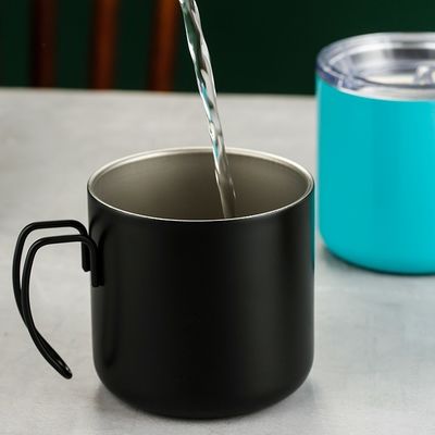 Melhore sua coleção de garrafas de água com esta garrafa minimalista de aço inoxidável