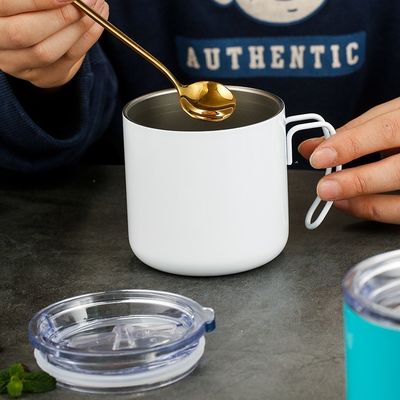 Melhore sua coleção de garrafas de água com esta garrafa minimalista de aço inoxidável