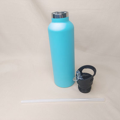 Mantenha as suas bebidas na temperatura perfeita com a nossa garrafa esportiva de aço inoxidável de 750 ml