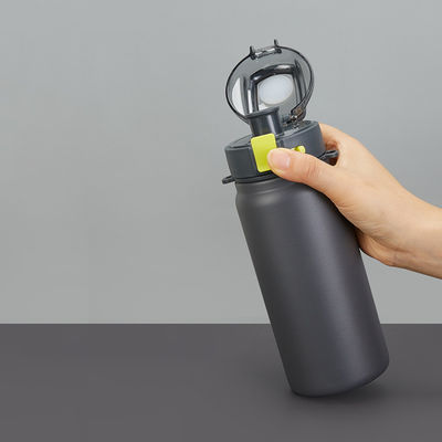 Botelha de água de aço inoxidável com isolamento ao toque suave para produção e taça recta
