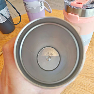 Logotipo personalizado Taça de vácuo de aço inoxidável O melhor tumbler isolado para viagens