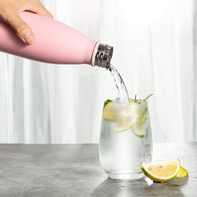 500 ml Flasca de vácuo de aço inoxidável de parede dupla para manter as bebidas quentes ou frias