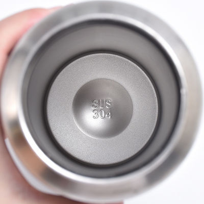 Logotipo personalizado de 36oz de aço inoxidável de parede dupla Yeti Termoses garrafa de água com tampa Chug