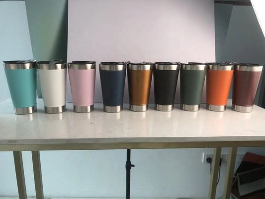 Flascas de vácuo duráveis em viagens caneca de café 20 oz de aço inoxidável