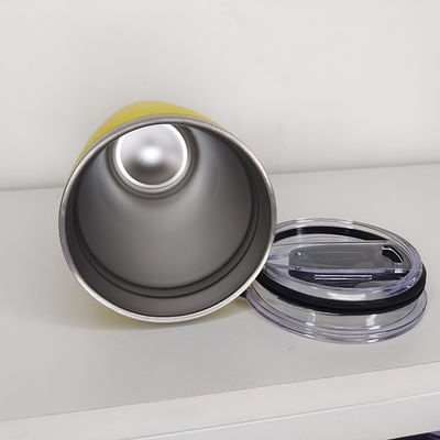 Todos os interessados podem desfrutar desta caneca de viagem de aço inoxidável de 600 ml com palha