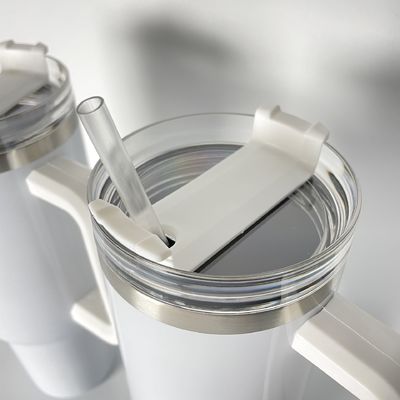Taça de viagem isolada de aço inoxidável com logotipo personalizado