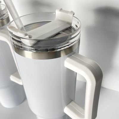 Taça de viagem isolada de aço inoxidável com logotipo personalizado