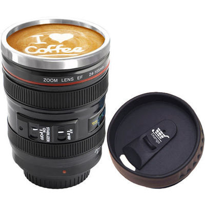 Fotógrafos de viagem Tumbler câmera lente caneca de café com design isolado e agitação