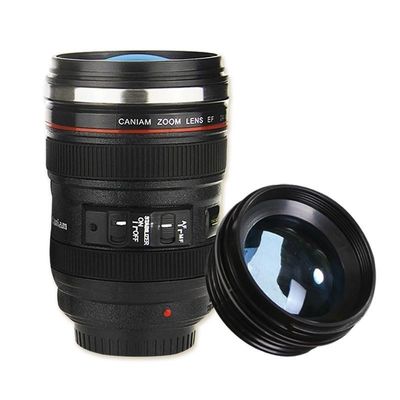 Fotógrafos de viagem Tumbler câmera lente caneca de café com design isolado e agitação