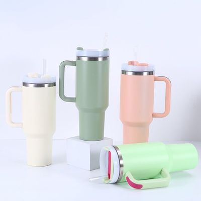 Logotipo personalizado 40 Oz Dupla parede Tublers de viagem de aço inoxidável Mão para viagem fácil