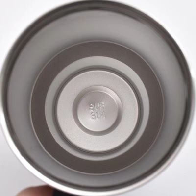 Logotipo personalizado 40 Oz Dupla parede Tublers de viagem de aço inoxidável Mão para viagem fácil