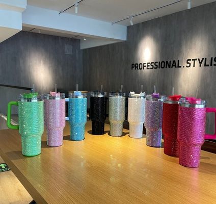 1 Diamante Copo com estampas pretas de parede dupla Tubarão de viagem de café de aço inoxidável